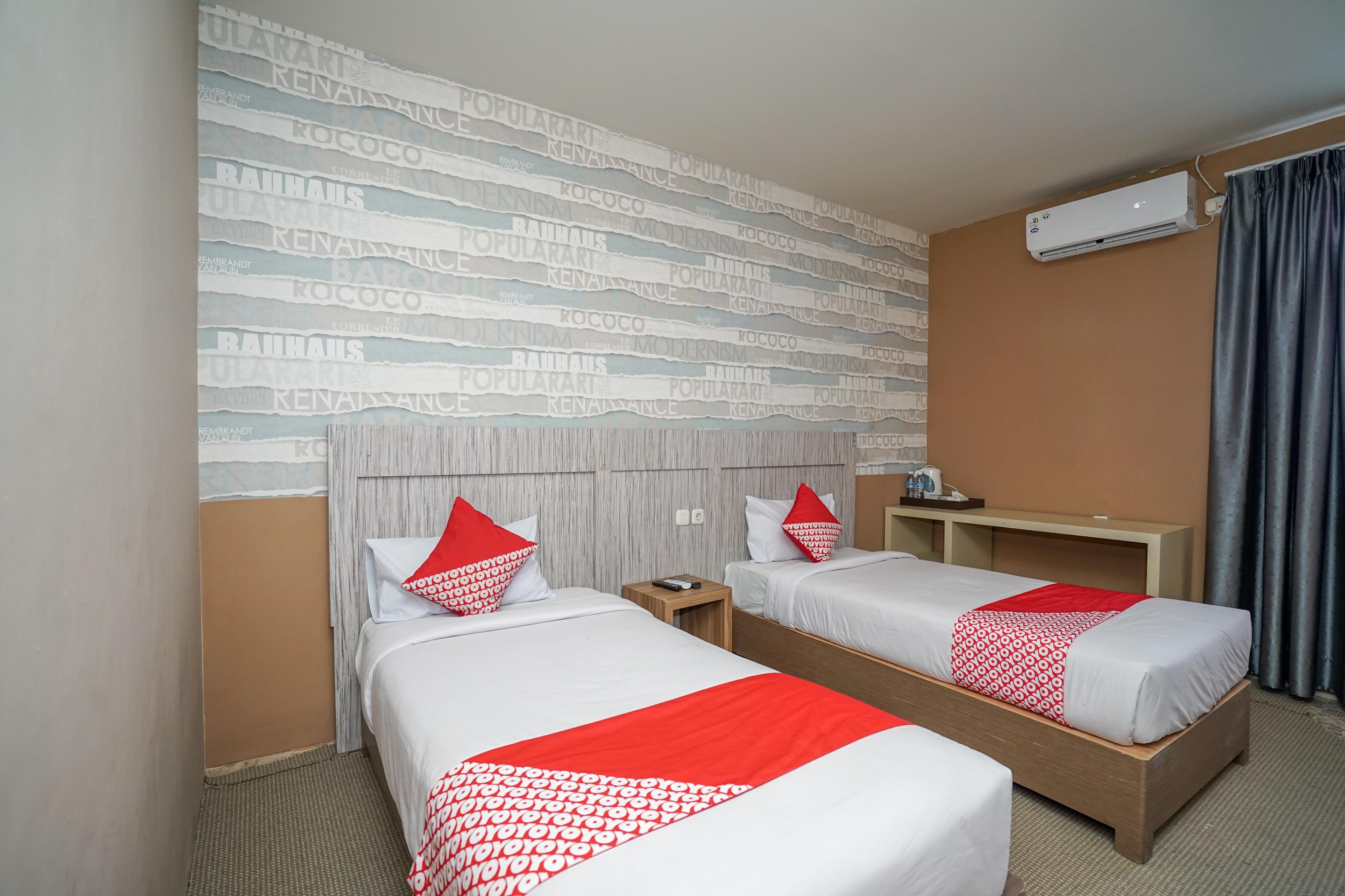 Urbanview Hotel Best Skip Palembang Exterior foto