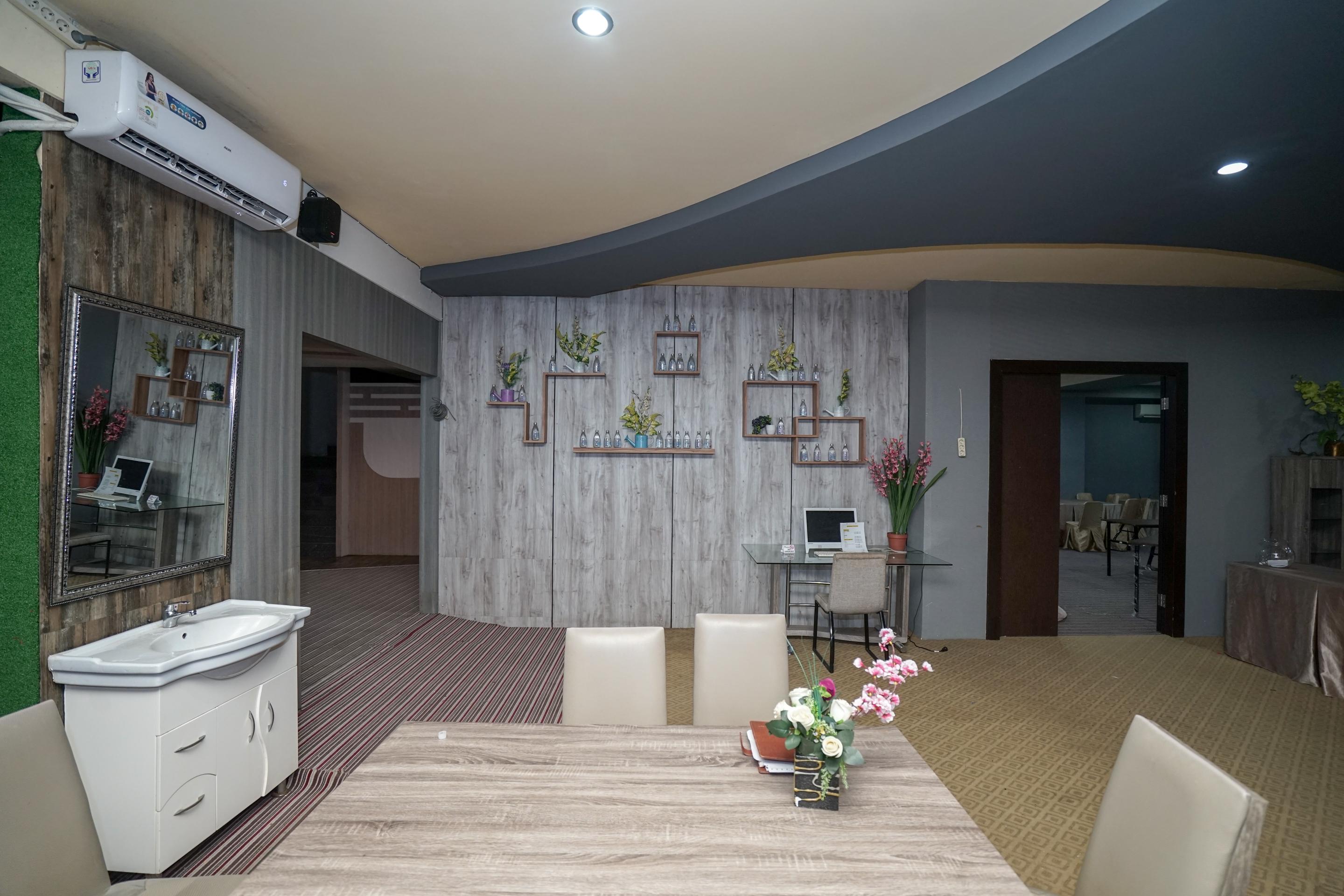 Urbanview Hotel Best Skip Palembang Exterior foto